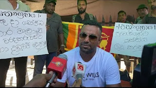 ex-sri lankan-cricketer-dhammika-hunger-strike