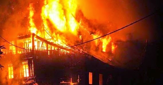  Arti  Mimpi  Rumah  Terbakar Kebakaran Mitos Arti  Mimpi 