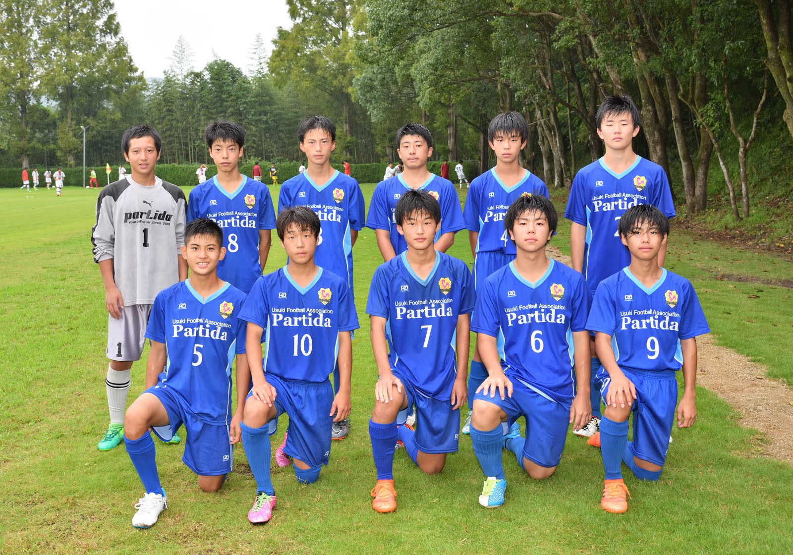 このサイトは臼杵のサッカー少年を応援します