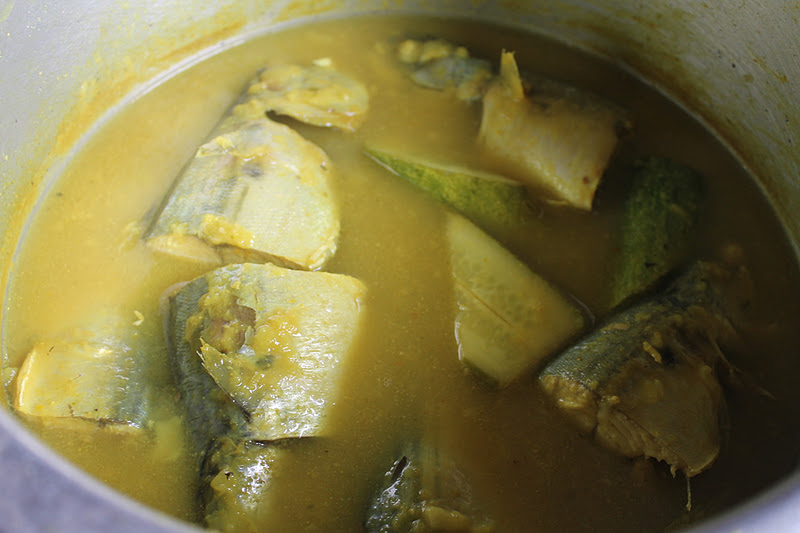 Masak Tempoyak Ikan Kembung - Azie Kitchen