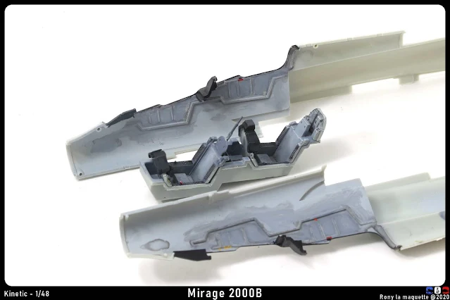 Le cockpit du Mirage 2000B de Kinetic au 1/48.