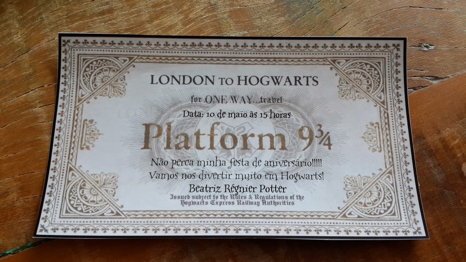 O envelope, com o endereço do Harry Potter: