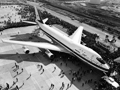 boeing 747,747 boeing,boeing 747 price,boeing 747 price in indian rupees,boeing 747 capacity,747 range,747 retirement,747 restaraunt,747 runway length