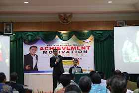 motivator terbaik indonesia, pelatihan pegawai, training motivasi Bank Indonesia, pelatihan karyawan BI, Karyawan Bank Indonesia, Motivator Bank Indonesia, Motivator NTB, Motivator Lombok