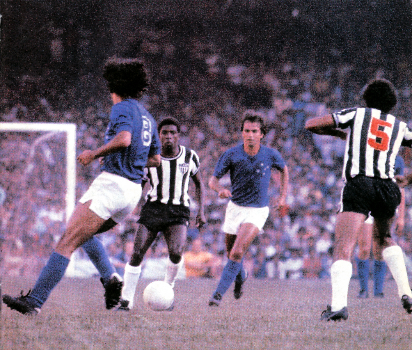 Atletico x Cruzeiro Raridades: Fotos de clássicos dos anos 70