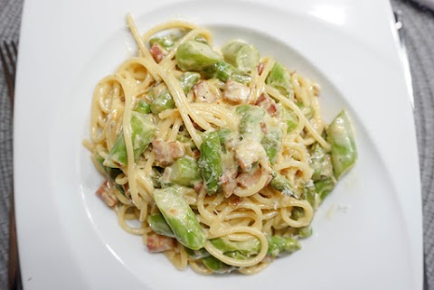 Pasta mit Speck, Spargel und Parmesan