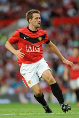 Michael Owen Football Picture