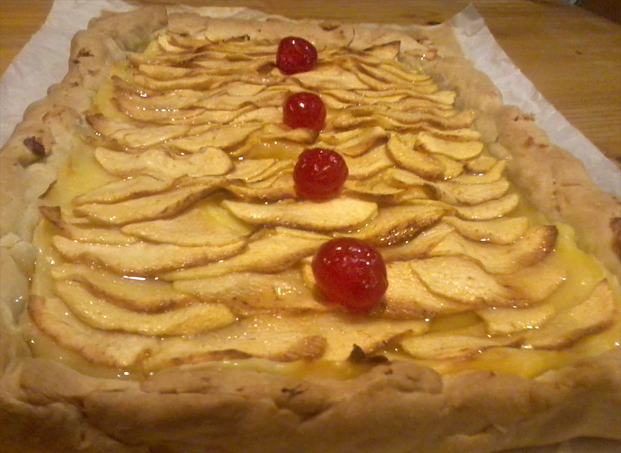 Receta de Tarta de manzana con hojaldre y crema pastelera