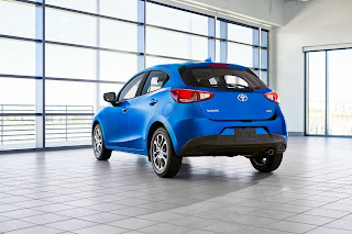 2020 Toyota Yaris blue