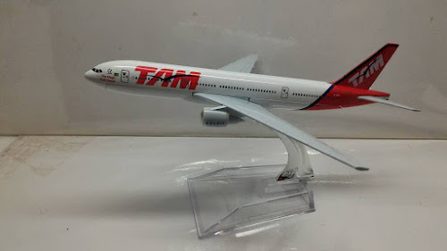 Toko Mainan Pesawat | TAM Airlines