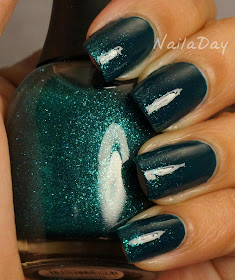 NailaDay: CQ Slate with Finger Paints Art You Wondering?