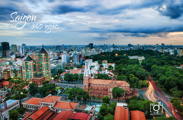 Saigon by night 