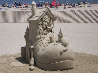 Popular Festival Sand Sculputres photo collection 2012