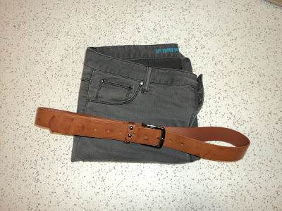 Grey Skinny Jeans and Brown Belt