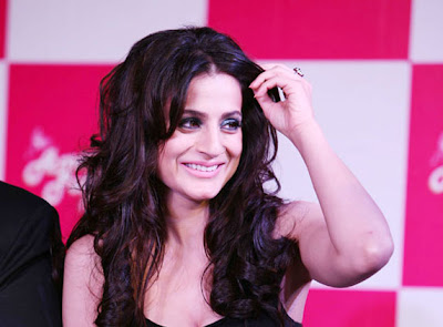Amisha Patel  New Hot Look For Desi Magic Photos