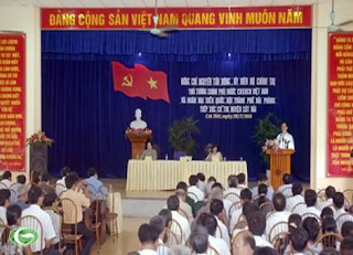 Thủ tướng Nguyễn Tấn Dũng tiếp xúc cử tri tại Hải Phòng