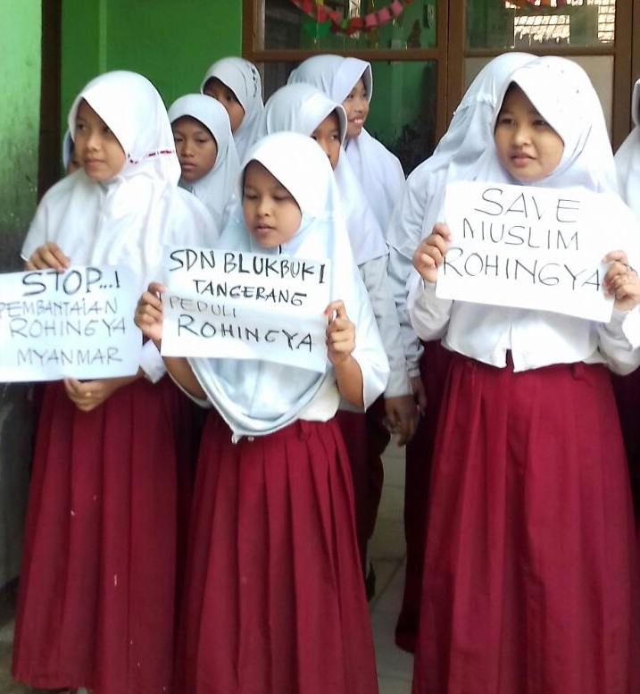 Ratusan Siswa SDN BLUKBUK 1 Gelar Aksi Peduli Rohingya dan 