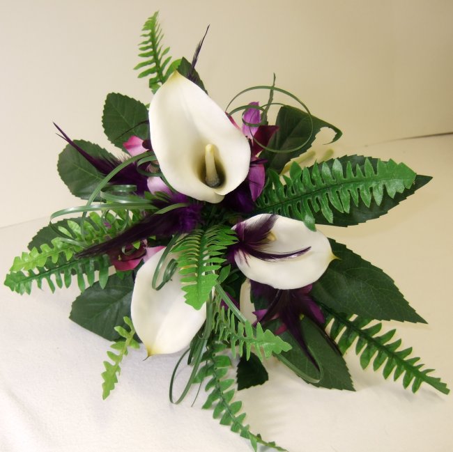 You don't have to be an expert to create a calla lily wedding theme