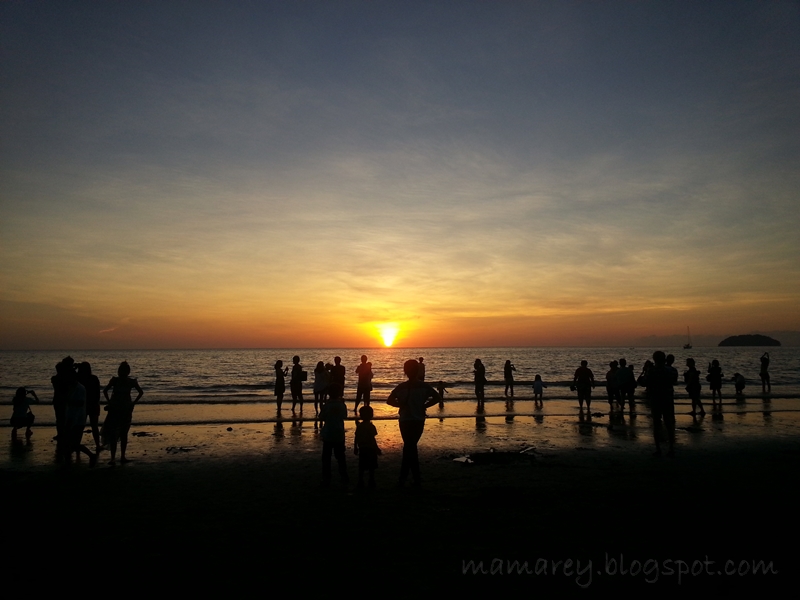 Menikmati Senja Di Pantai Tanjung Aru MaMaRey 