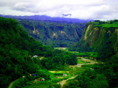 7 Tempat Wisata Di Padang-Bukittinggi yang Wajib Anda Kunjungi 