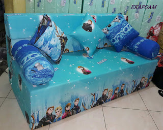 Sofa bed inoac motif frozen biru