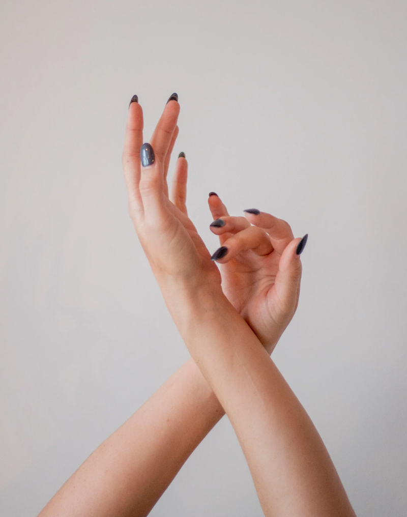 How To Remove a Gel, Acrylic, or Dip Manicure At Home