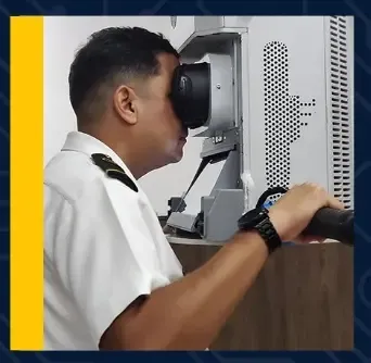 Módulo de Periscopio y Radar (Los "Ojos" del Submarino)