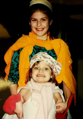 Alexandra Daddario with her sister at childhood age