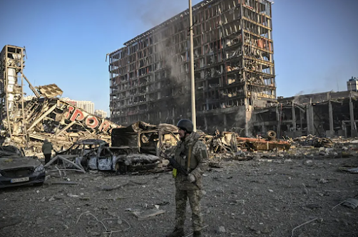 Ukraine Firmly Rejects Russia's Request to Surrender in Mariupol