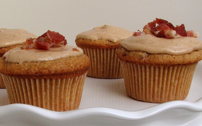 Maple French Toast and Bacon Cupcakes