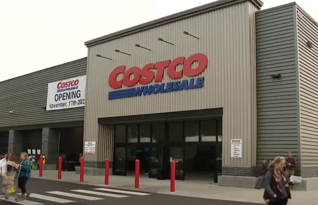 Image of Costco food court soda fountain with Coca-Cola options replacing Pepsi.