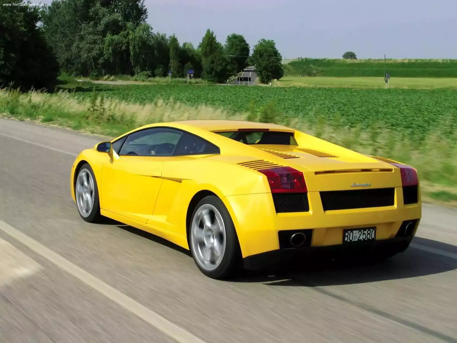 Hình ảnh siêu xe Lamborghini Gallardo 2003 & nội ngoại thất