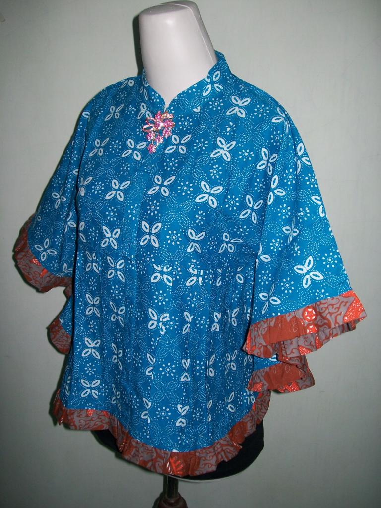  Model Blus Batik Wanita Terbaru Warna Biru Kelelawar Kipas 