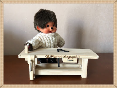 Etabli de menuisier en bois fait main pour Kiki ou Monchhichi, handmade, meuble miniature, outil