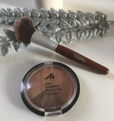  3 in 1 Shimmer Bronzing Powder von Manhattan