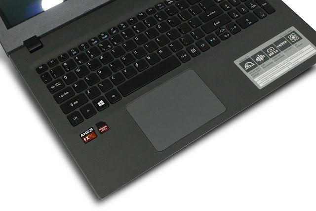 Keyboard dan mouse Acer E5-552G