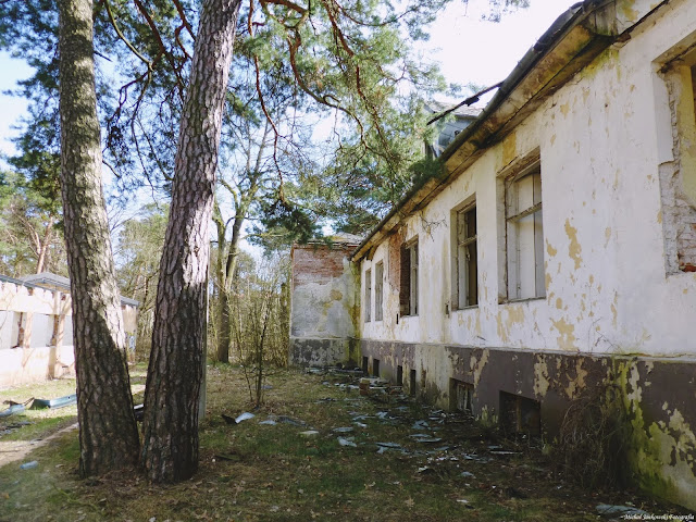Opuszczony i zrujnowany Dwór Bojarów w Otwocku