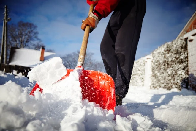 Snow can be used instead of air conditioners