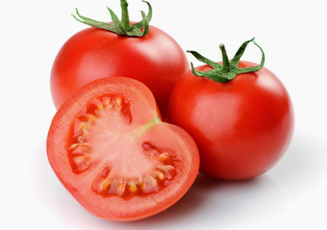 10 Manfaat Tomat Untuk Menyingkirkan Jerawat serta Bekasnya 