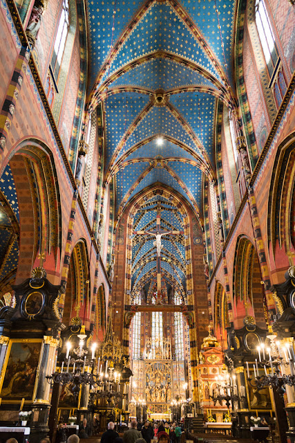 piazza cracovia cattedrale notte