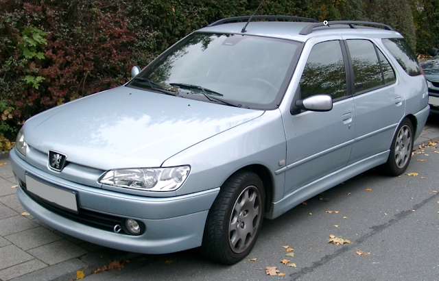 Harga Mobil Peugeot 306