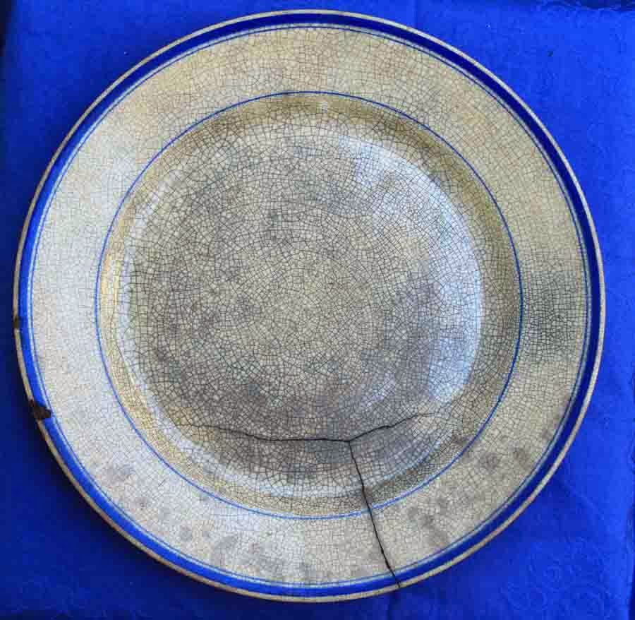 Toko Memorabilia piring keramik lama