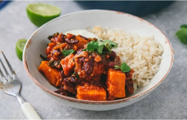 SWEET POTATO & KALE CHILI #veganmeal #spicy