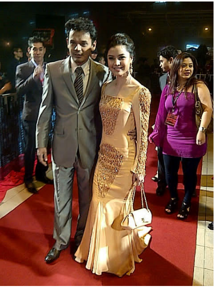 Gambar Fesyen Baju Artis Di Red Carpet Anugerah Bintang 