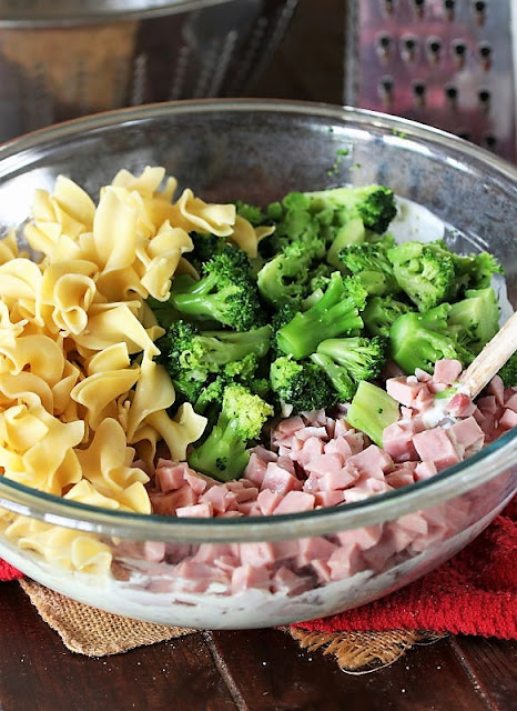 How to Make Cheesy Ham & Broccoli Casserole Image