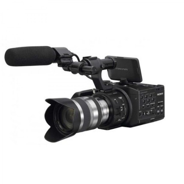 Sony NEX-FS100 DV w/18-200 $5,304