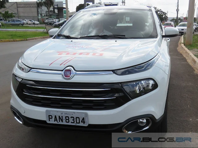 Fiat Toro 1.8 Flex Automática 