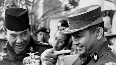 Kisah Soekarno Ternyata Pernah Ngamuk hingga Lempar Asbak ke Suruhan Soeharto