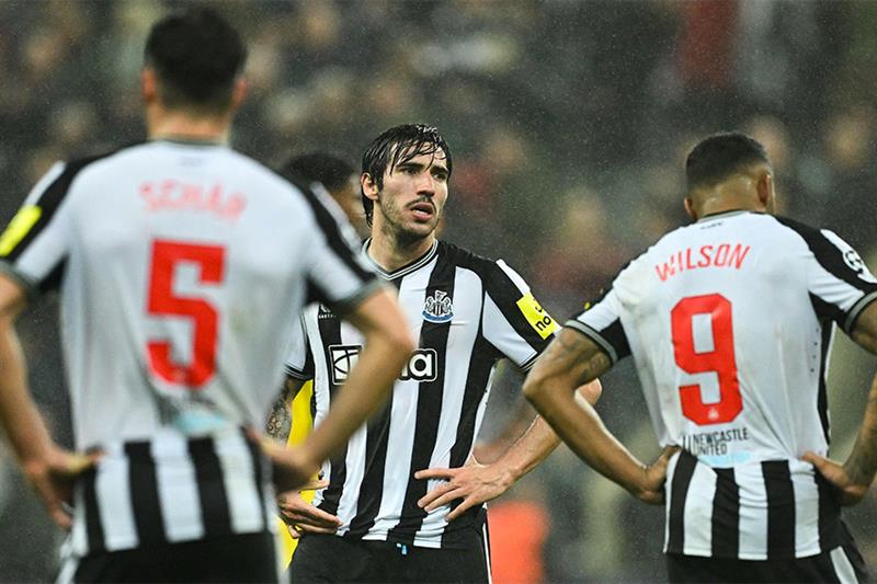 Newcastle United s Italian midfielder #08 Sandro Tonali (C) reacts at the end of the UEFA Champions League Group F football match between Newcastle United and Borussia Dortmund at St James Park in Newcastle-upon-Tyne, north east England