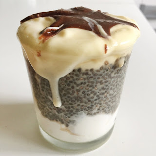 Puding de chia con café con leche y vainilla